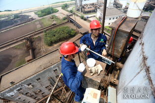 高空守護 80米煙囪上的環(huán)境監(jiān)測人員